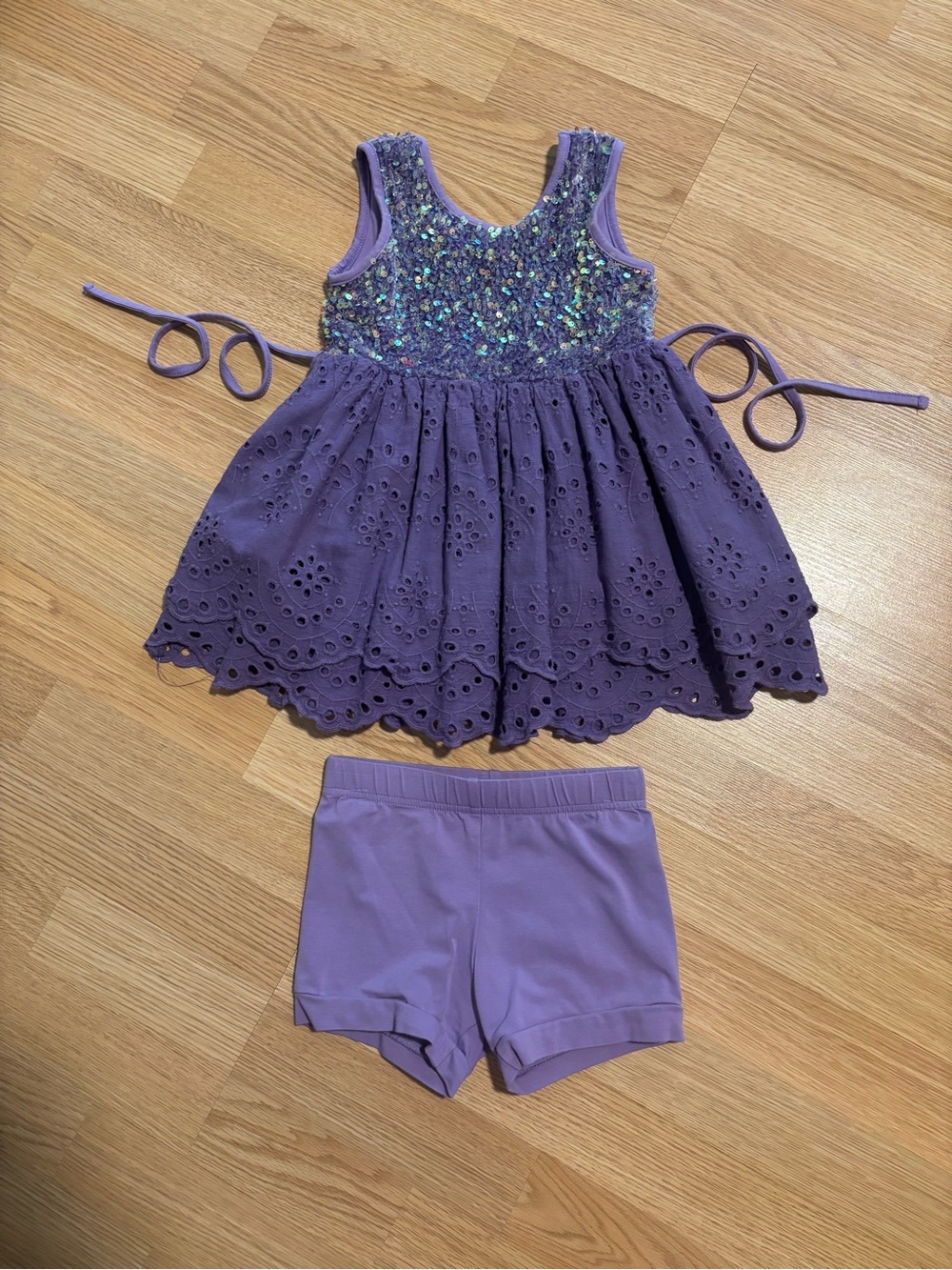 “Love and Grow” 2pc set size 5 in great condition